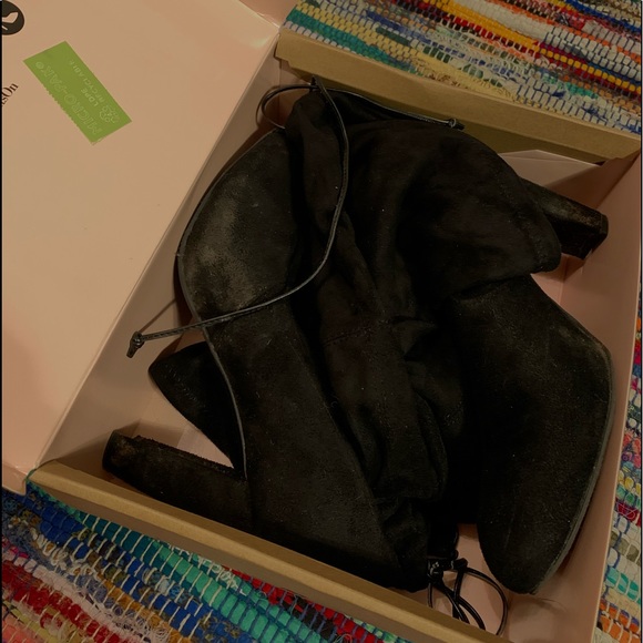 over knee high boots - Picture 1 of 3